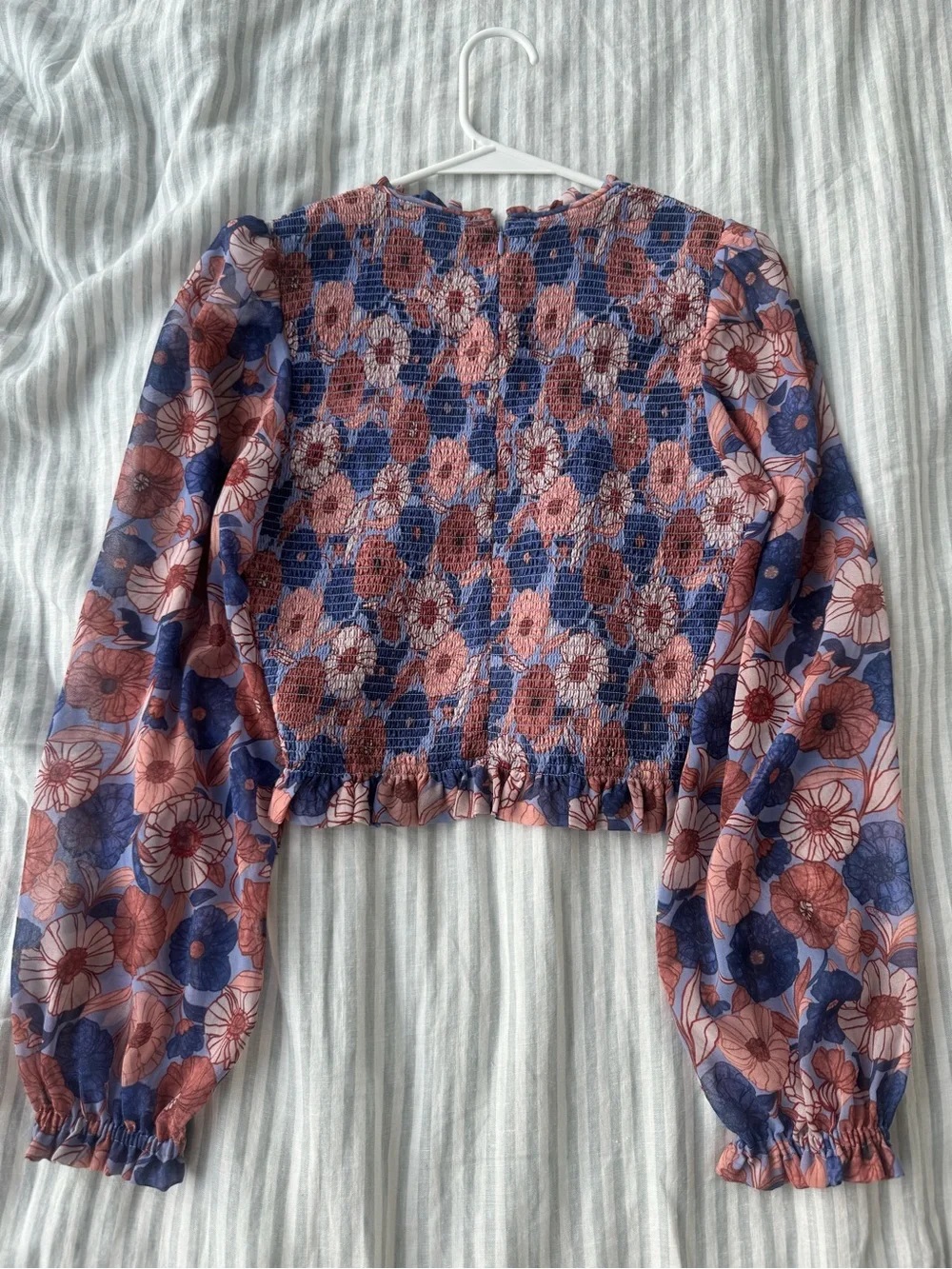 Aritzia Wilfred Smocked Long-Sleeve Floral Top in Dusty Rose & Navy